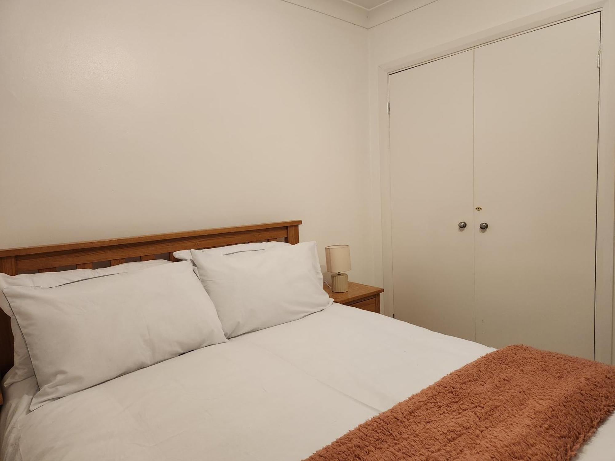 Elmdon House With 4 Spacious Bedrooms To Choose Birmingham Ngoại thất bức ảnh