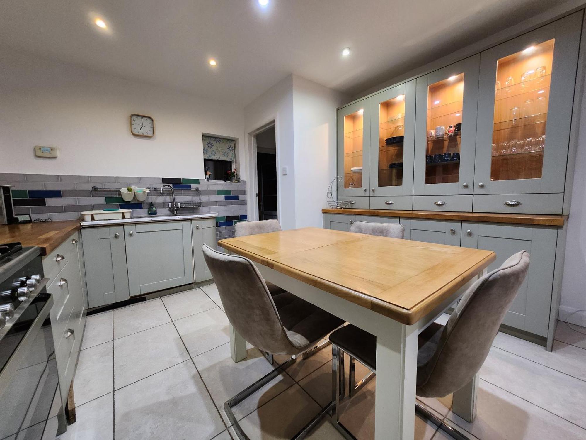 Elmdon House With 4 Spacious Bedrooms To Choose Birmingham Ngoại thất bức ảnh