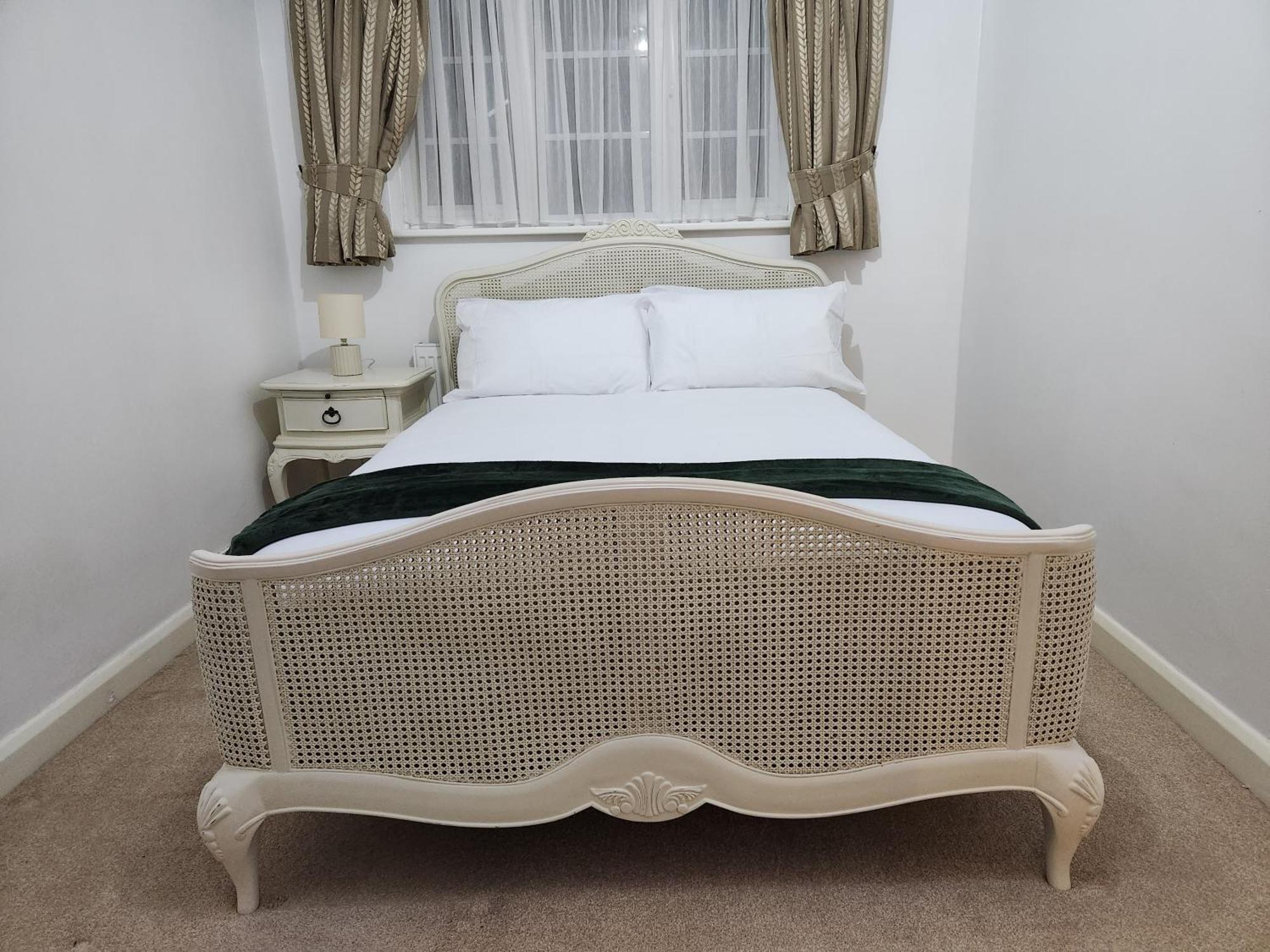Elmdon House With 4 Spacious Bedrooms To Choose Birmingham Ngoại thất bức ảnh