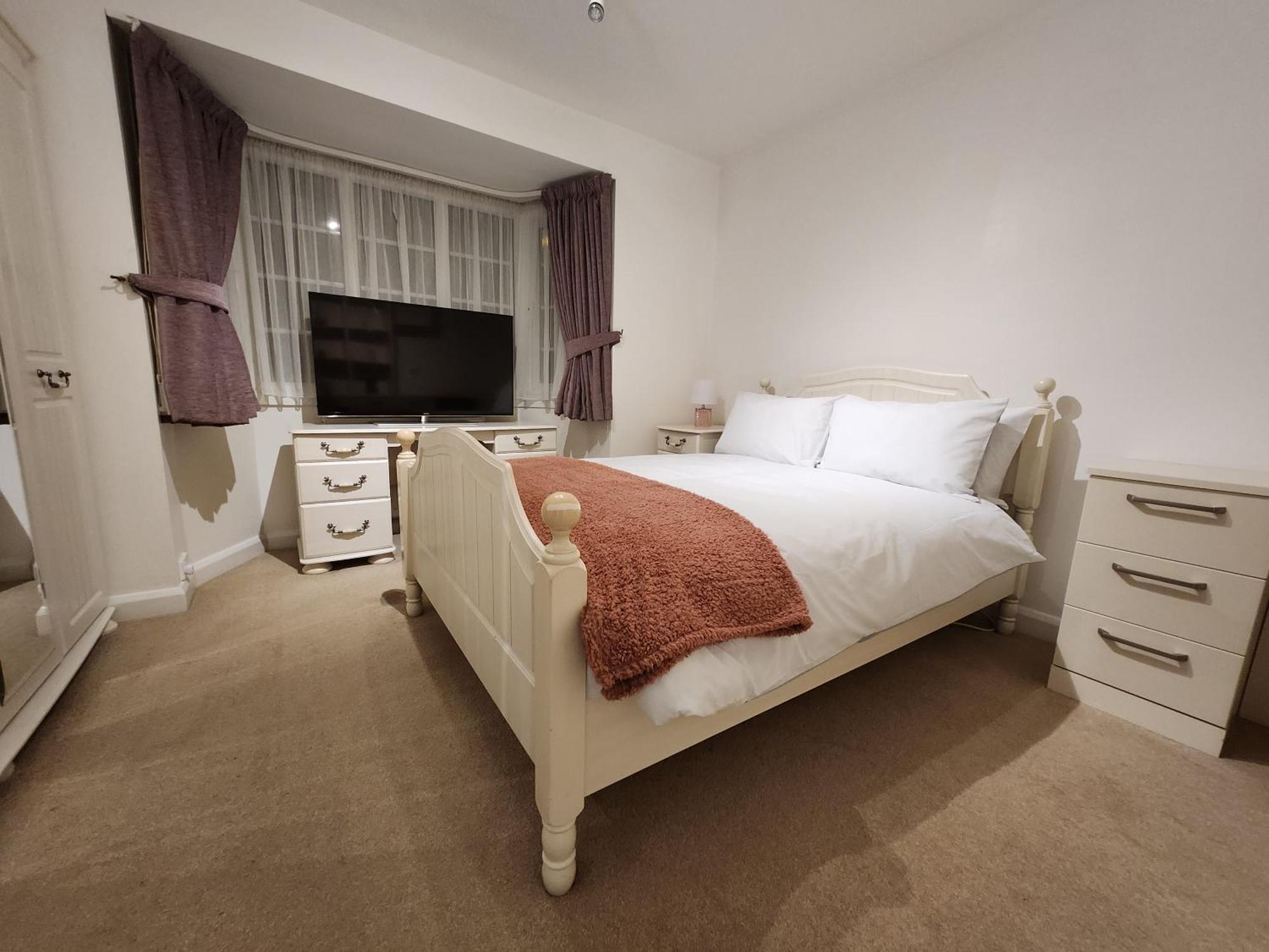 Elmdon House With 4 Spacious Bedrooms To Choose Birmingham Ngoại thất bức ảnh