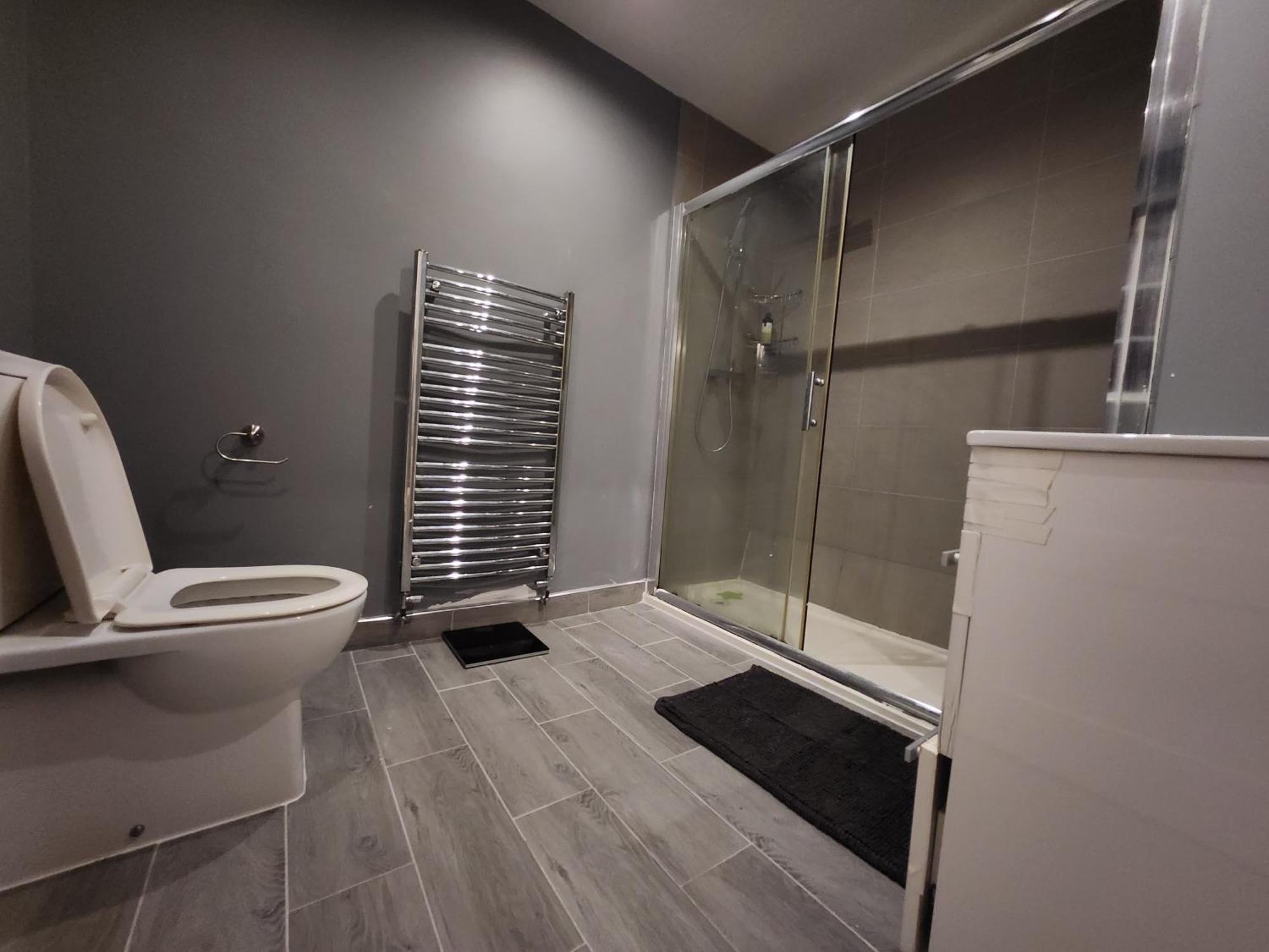 Elmdon House With 4 Spacious Bedrooms To Choose Birmingham Ngoại thất bức ảnh